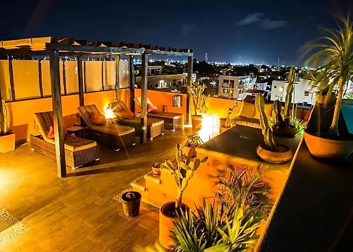 Eleven Apartahotel